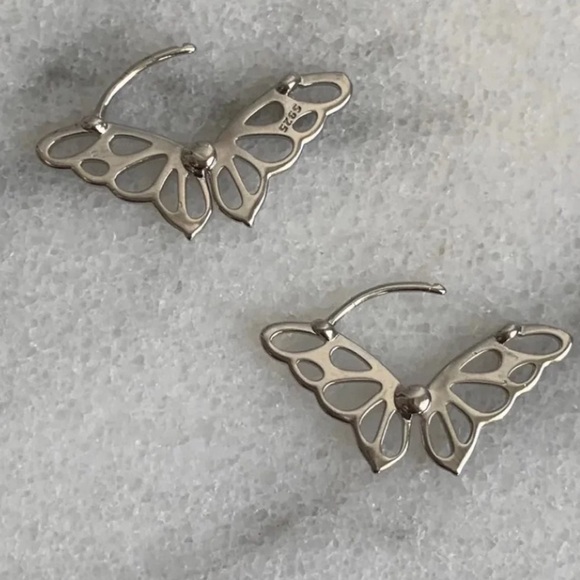 COPY - Sterling Silver Butterfly Wing Hoop Earrings Brand New - Picture 5 of 5